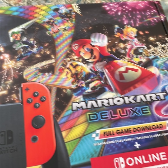 Nintendo Switch V2 Mario Kart 8 Deluxe Bundle - Picture 11 of 11